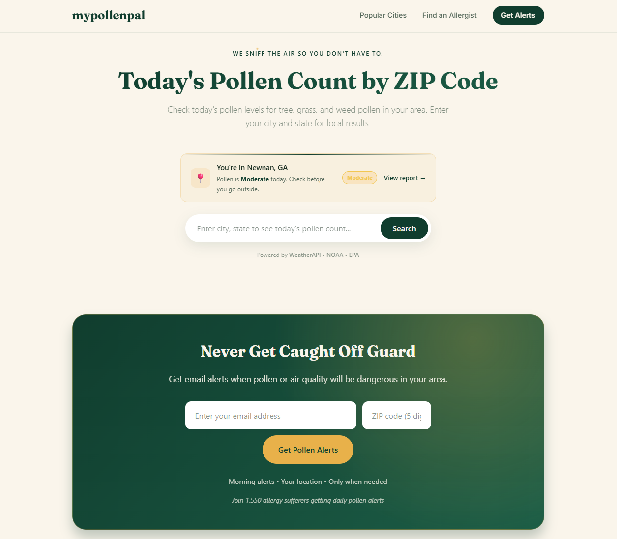 MyPollenPal home page: today's pollen count by ZIP code with location detection and an email-alert signup.